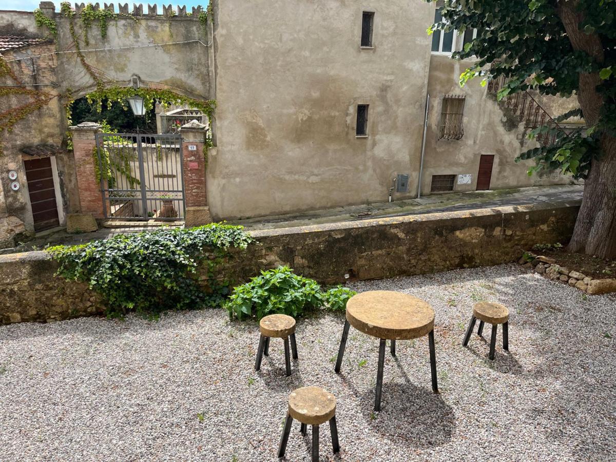 B&B Lo Scudaio Palazzo Marchionneschi Montescudaio Exterior foto