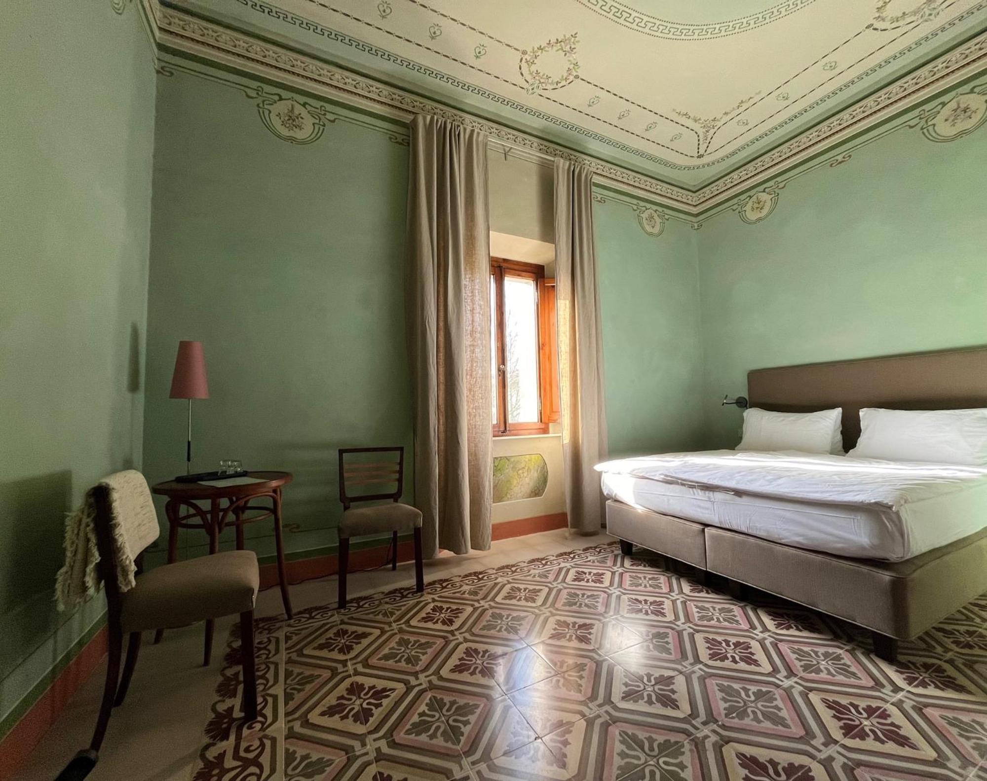 B&B Lo Scudaio Palazzo Marchionneschi Montescudaio Exterior foto